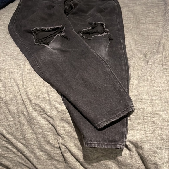 Size 6 black ripped jeans - Picture 5 of 5